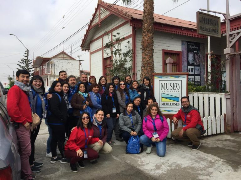 Recorrido patrimonial da inicio al campamento para profesores Explora Va! en Mejillones