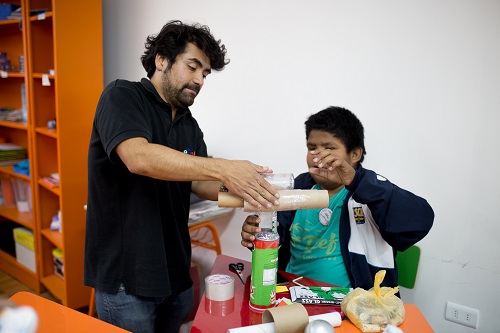 Talleres científicos llegan al Barrio Transitorio de la Chimba