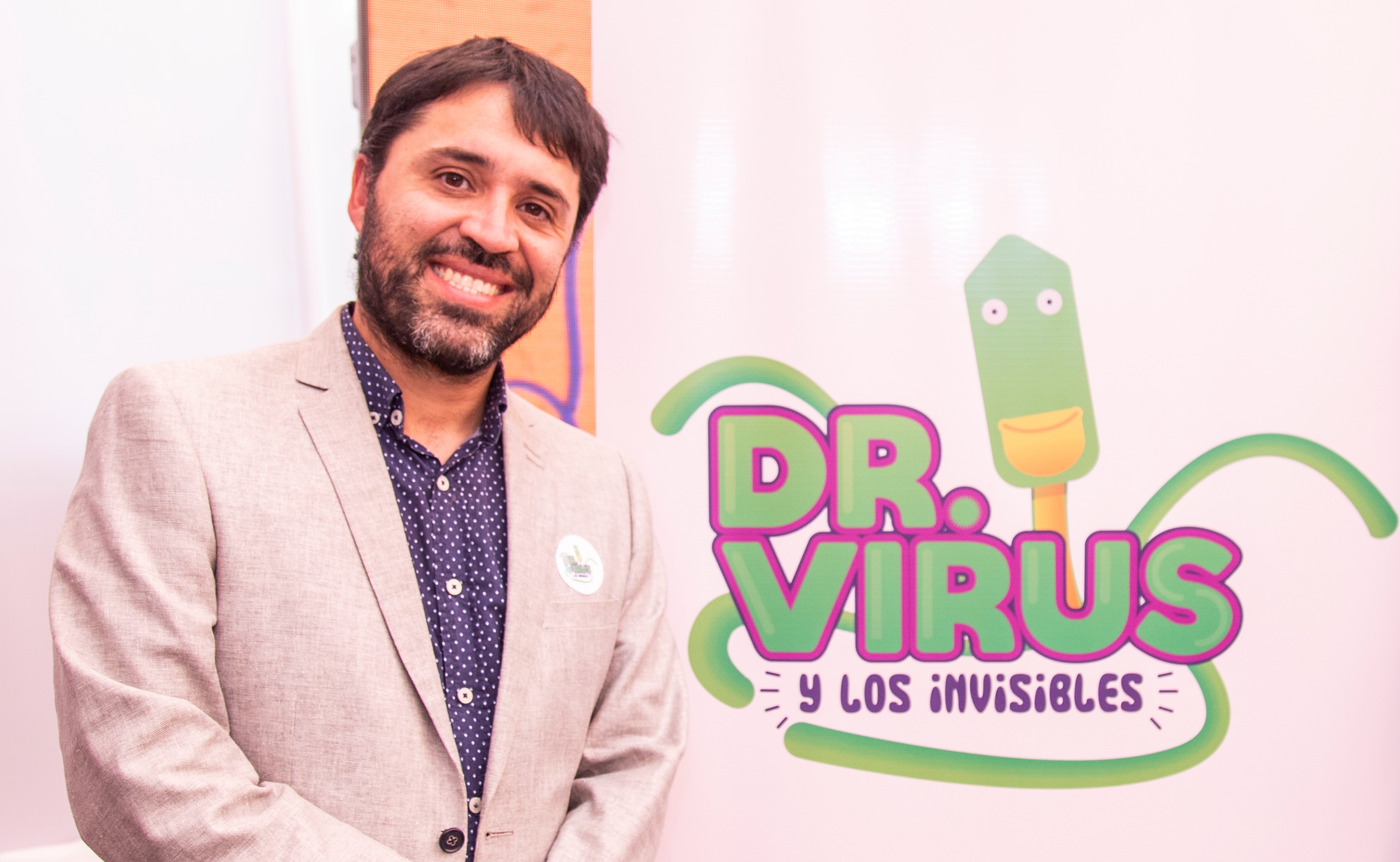 Virólogo dictará charla en vivo: ¿Cómo el coronavirus ingresó al zoológico microbiológico llamado Chile?