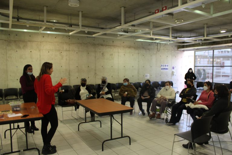 Emotivo taller de bienestar para adultos mayores realizó en la UCN el Proyecto Explora Antofagasta