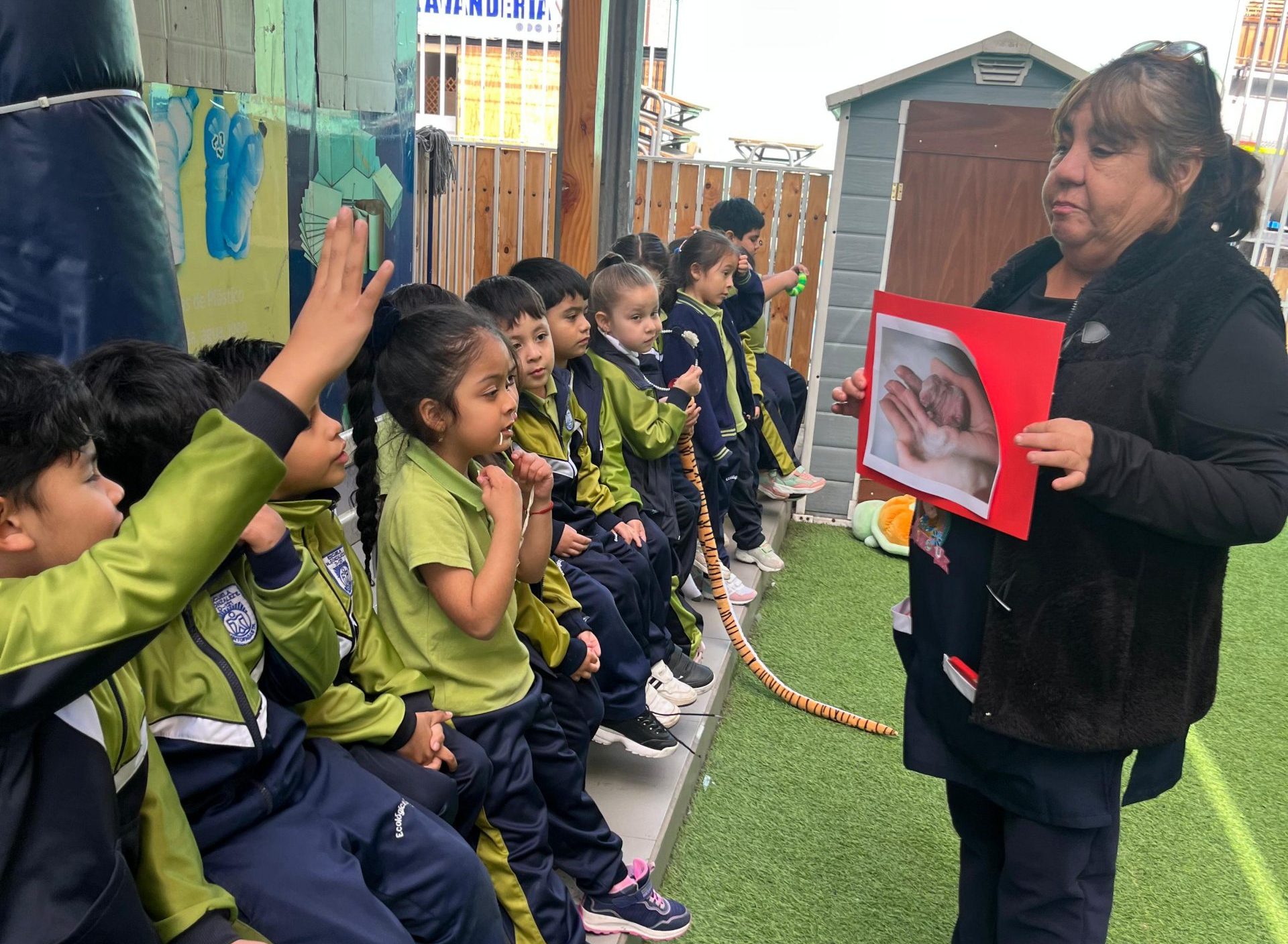Aprendizaje activo y exploración en primeras edades con PIPE en Escuela Ecológica Humberto González Echegoyén