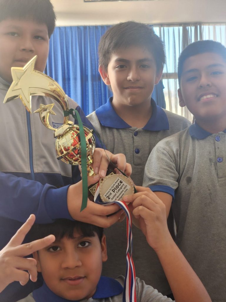 Equipo IIE gana segundo lugar en el Global Youth Summit Chile 2025 con proyecto de sostenibilidad