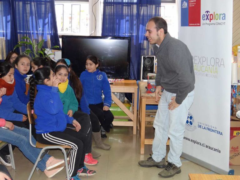 Investigadores siguen asombrando a estudiantes de La Araucanía con interesantes temas científicos