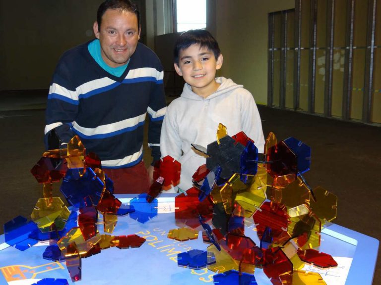 “Un Mundo de polímeros” sorprendió a grandes y pequeños durante su paso por La Araucanía