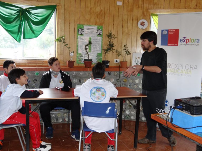 Malleco disfruta del ciclo de charlas 2016 del PAR Explora Araucanía