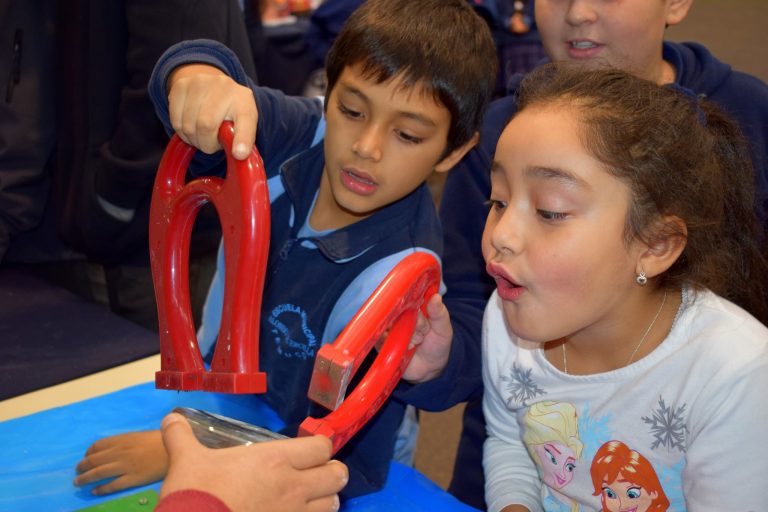 1000 Científicos 1000 Aulas sorprende a estudiantes de Temuco