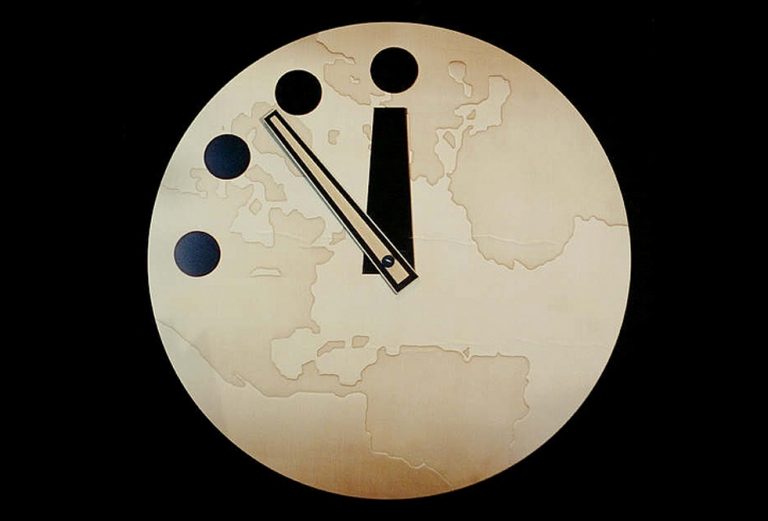 Comentario de actualidad científica: "El problema ambiental: 3 minutos para la medianoche"