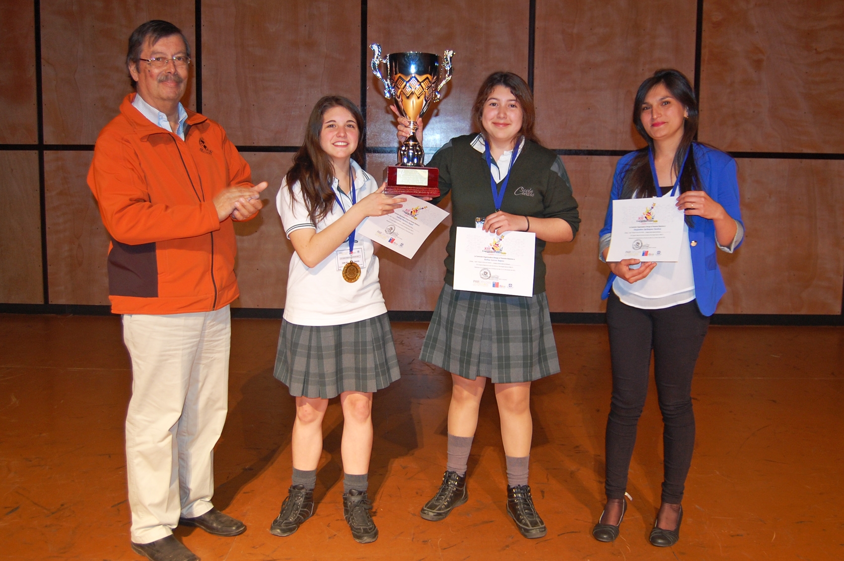Estudiantes del Scole Creare  y de la Fundación Educacional Escuela San Francisco de Asís representarán a la región en el Congreso Nacional de Ciencia y Tecnología