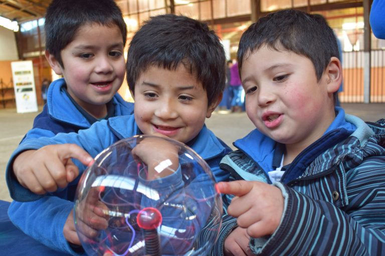 Más de 1000 estudiantes se han beneficiado con la Ciencia Itinerante