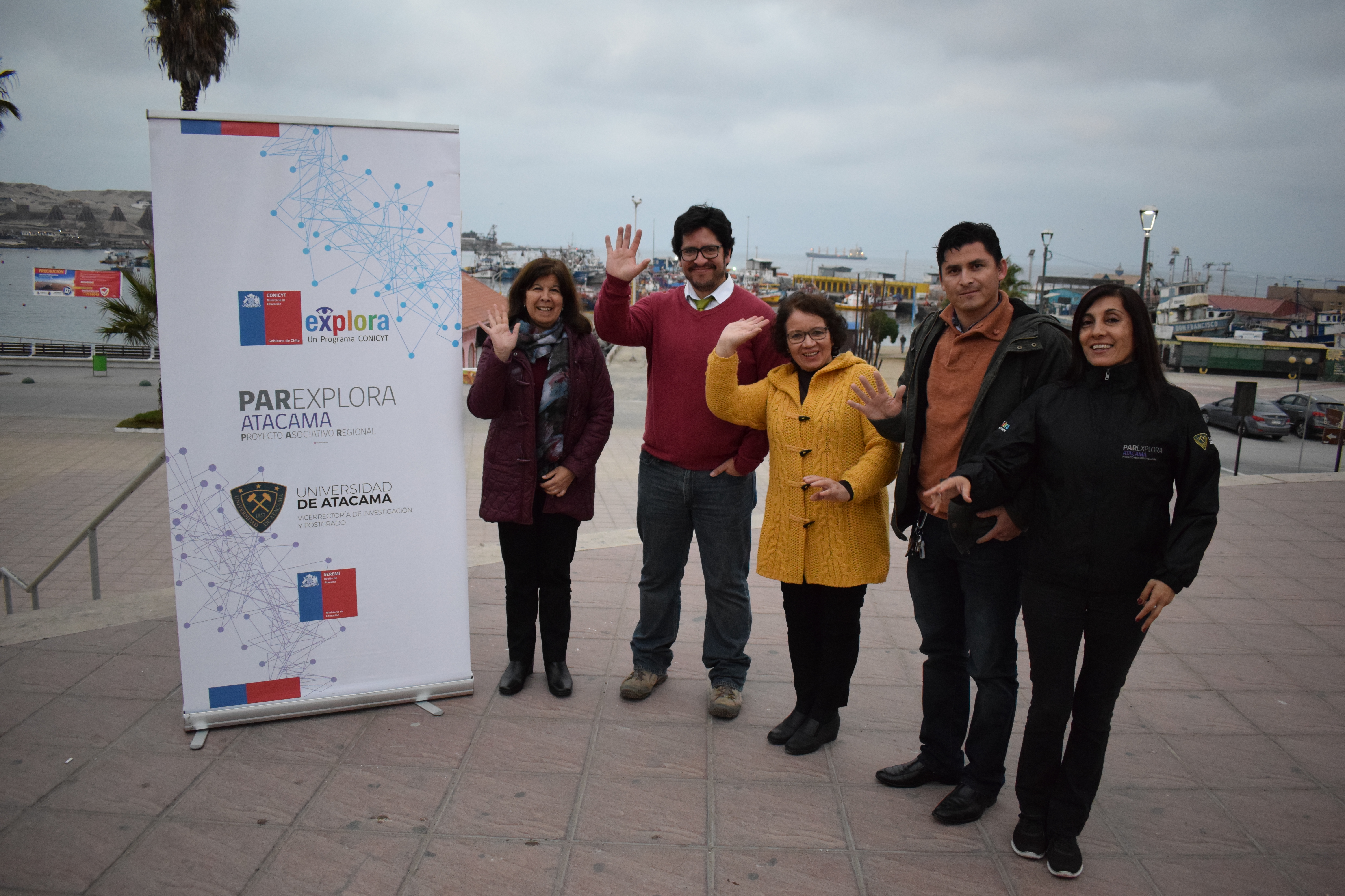 Estudiantes participan en la presentación del libro “100 años de la Relatividad General” en la UFRO