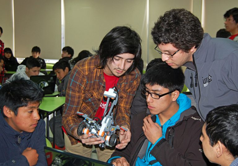 ¡Revisa si eres uno de los seleccionados para participar en los Talleres de Robótica Educativa!