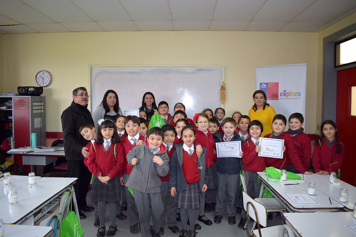 Escolares aprenden sobre hortalizas en entretenido taller de semillas