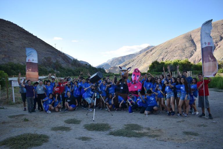 Ciencia e inglés son los contenidos del campamento escolar que se desarrolla en Alto del Carmen 