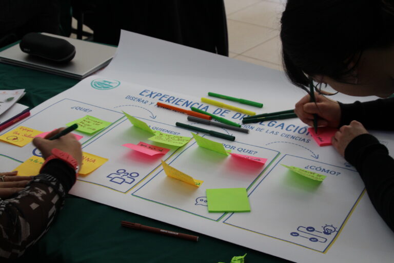 Científicos y científicas de Aysén participan en capacitación para acercar las ciencias al aula