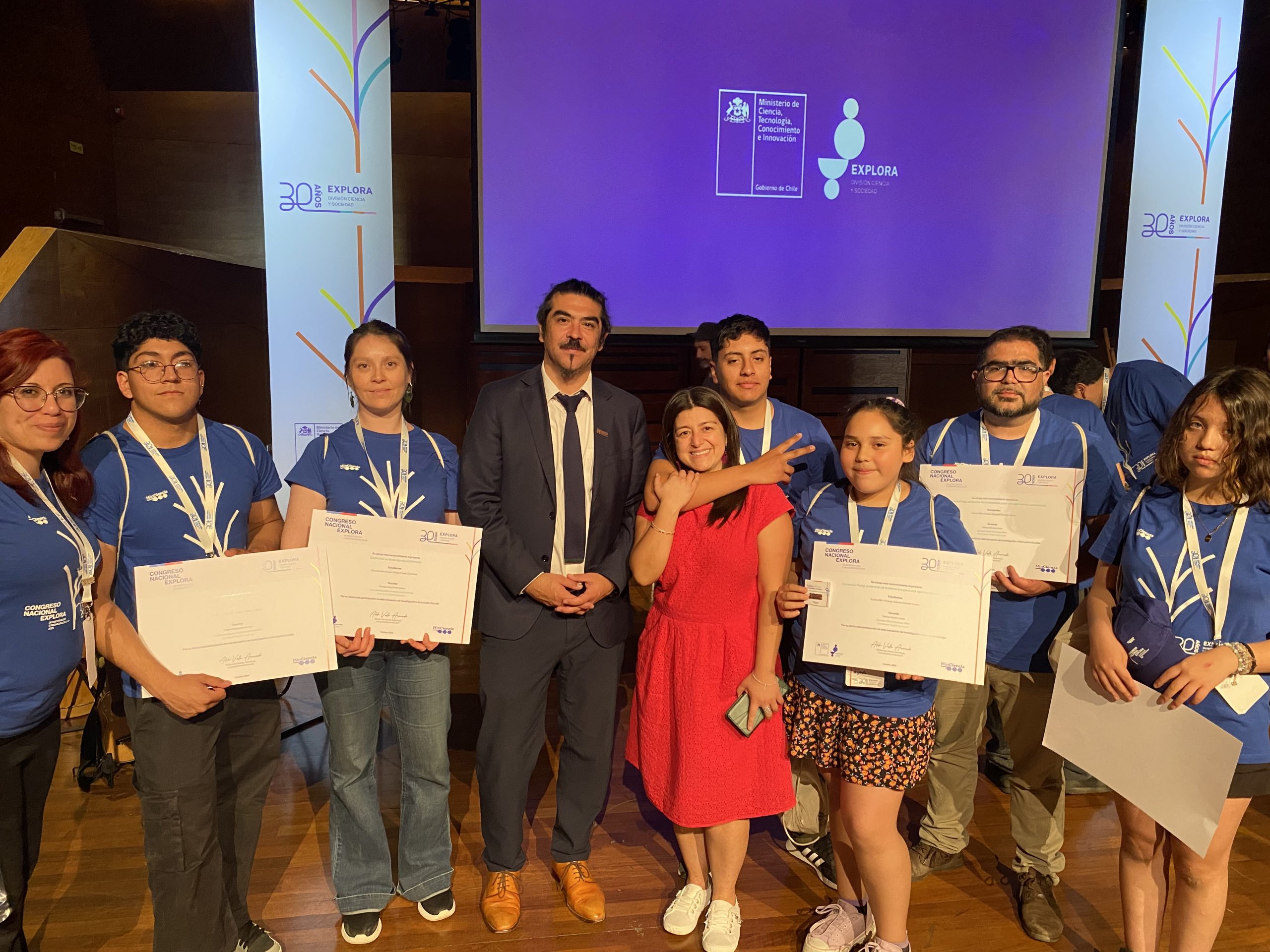 Estudiantes de Cochrane y Coyhaique representaron a la región en el Congreso Nacional Explora