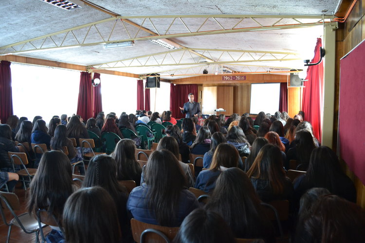 Profesores de la región del Biobío se esfuerzan por promover la ciencia entre sus estudiantes