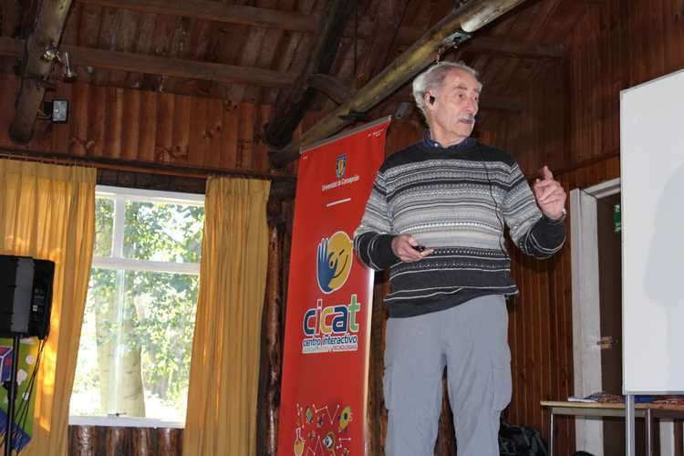 Con Miguel Kiwi, Premio Nacional De Ciencias, Parten Oficialmente Los Campamentos Científicos Escolares Explora Chile Va! 2016