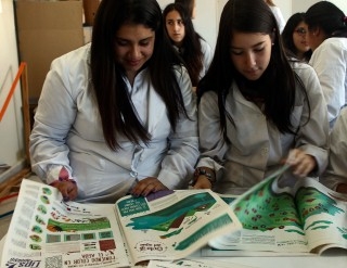 En el Colegio España se realizó la entrega oficial del Suplemento “Agua”