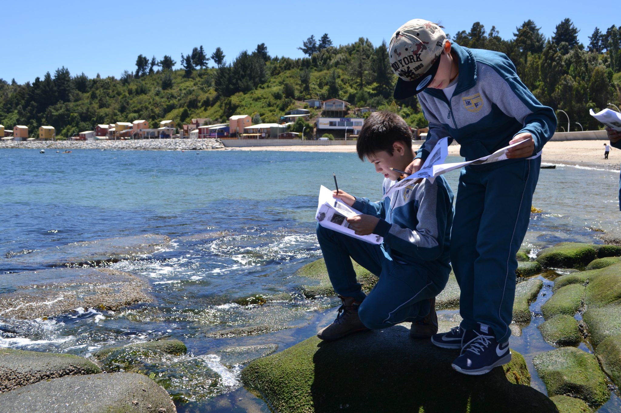 Ganadores de Sumérgete a Explorar conocieron la estación de Biología Marina de la Universidad de Concepción