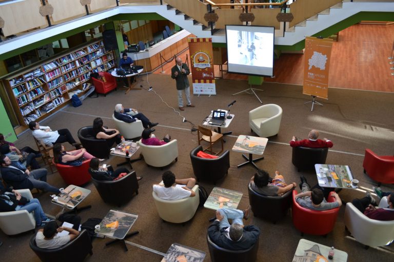 Jorge Babul reflexionó en torno a situación actual de la ciencia en Chile