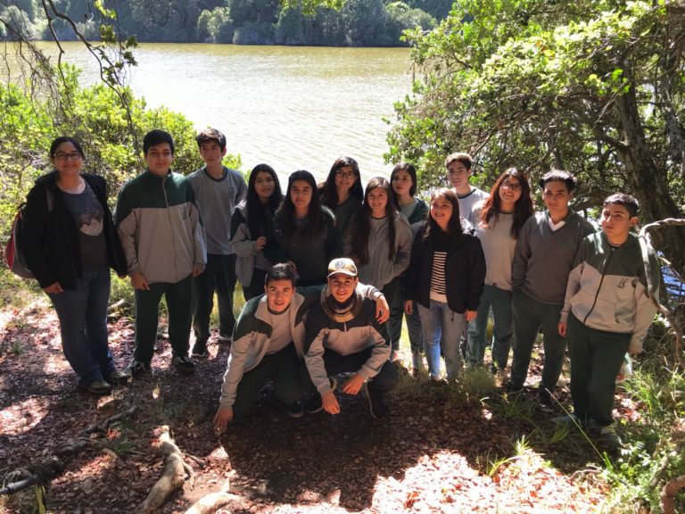 Ganadores del álbum del océano visitaron el Santuario de la Naturaleza de la Península de Hualpén