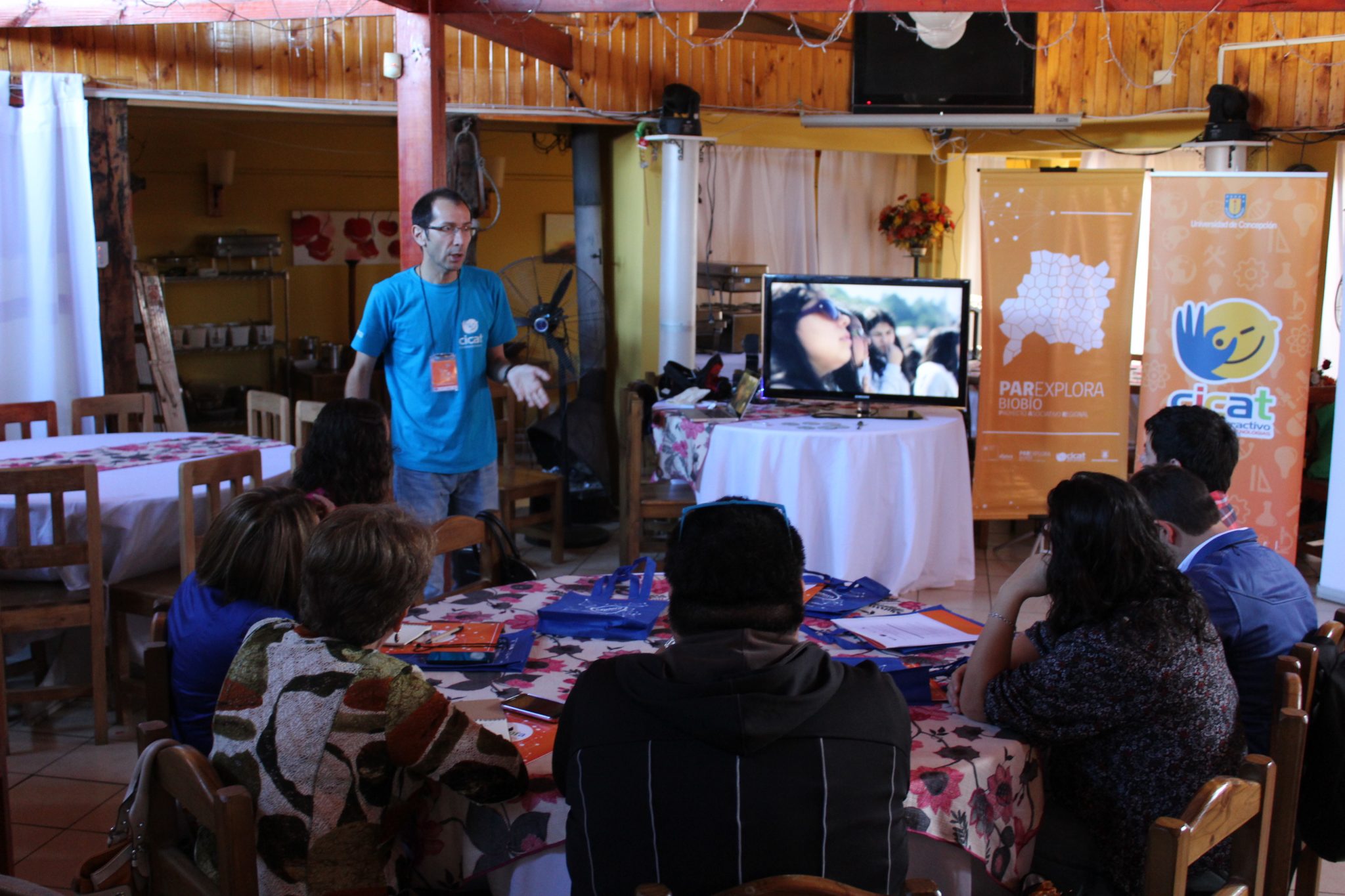 Profesores de Hualqui participaron en seminario Mi Comuna Vive la Ciencia