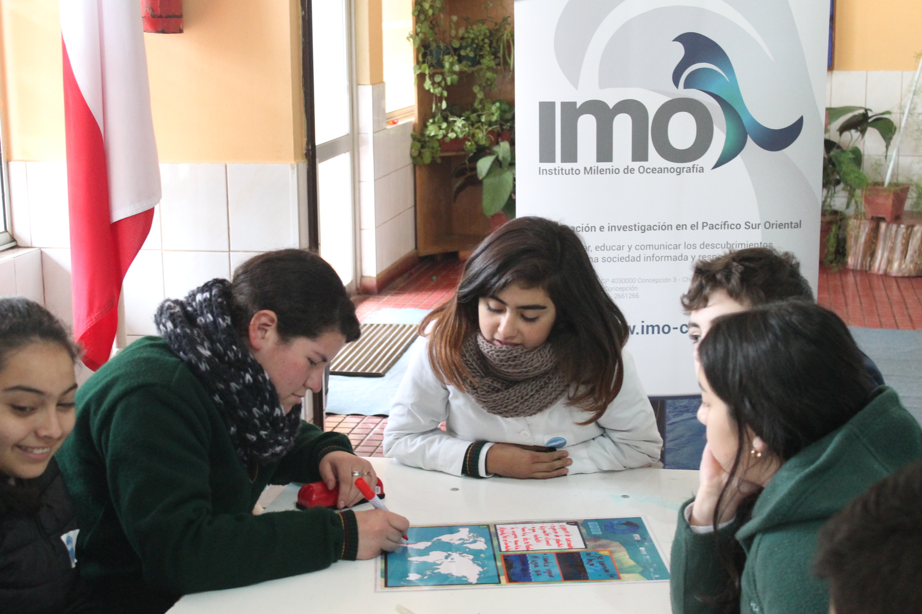 Muestra audiovisual de IMO difunde las curiosidades del Océano en Coihueco