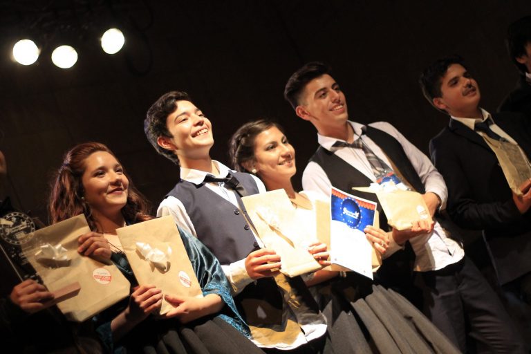 Tesla en las sombras, destacó en Festival de Teatro Ciencia escolar en Coronel