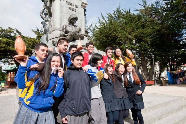 Puerto Williams, Talca, Hualpén y Valdivia ganaron la XI Feria Antártica Escolar