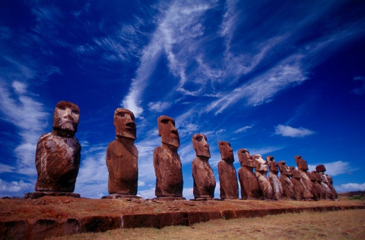 Proyecto científico de la UCSC conecta Isla de Pascua con la Nasa