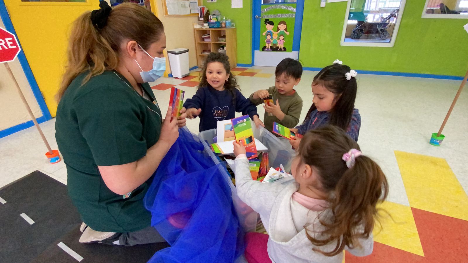 Equipos Pedagógicos de Educación Parvularia recibieron capacitación y kit de materiales para implementar actividades en aula