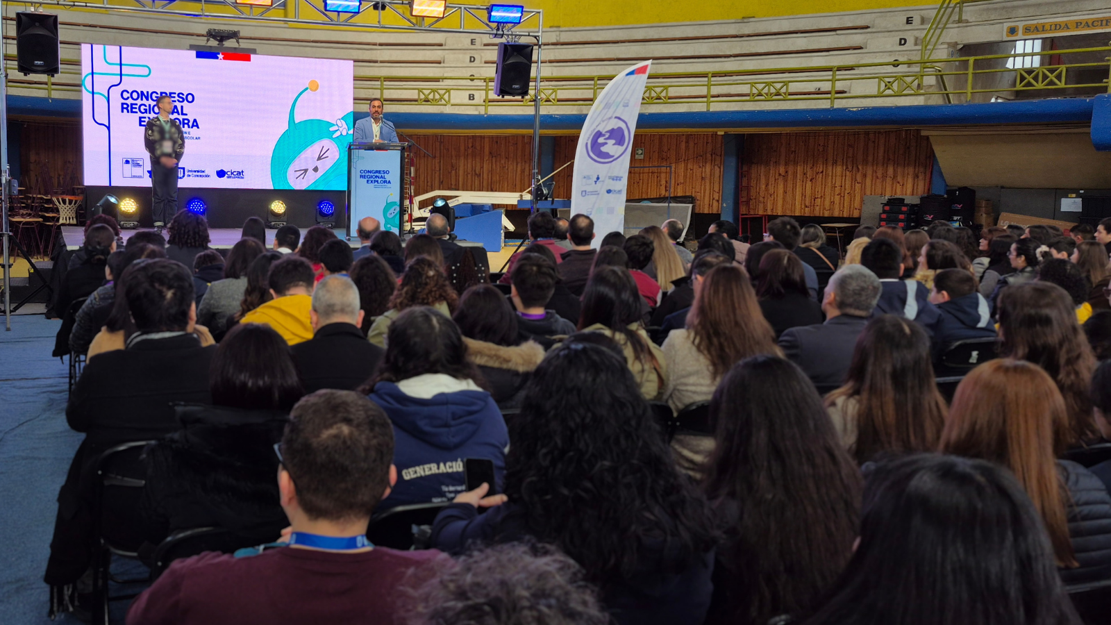 Más de 150 escolares presentaron sus proyectos de investigación e innovación en el Congreso Regional
