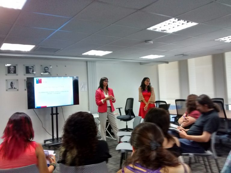 Una veintena de comunicadores participaron en Jornada de Capacitación del programa encuentro comunicadores EXPLORA