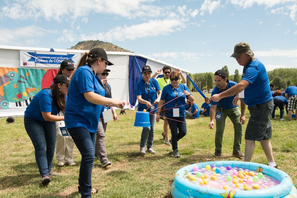 Explora VA! 2018: Siguen abiertas las postulaciones a los campamentos de educación para los profesores de Chile