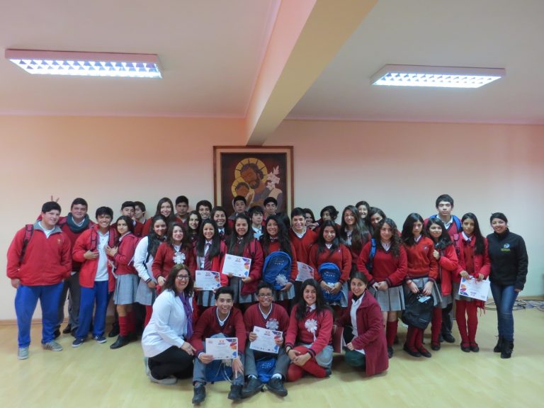 Alumnos del San José fueron premiados por su participación en la Comparsa Científica