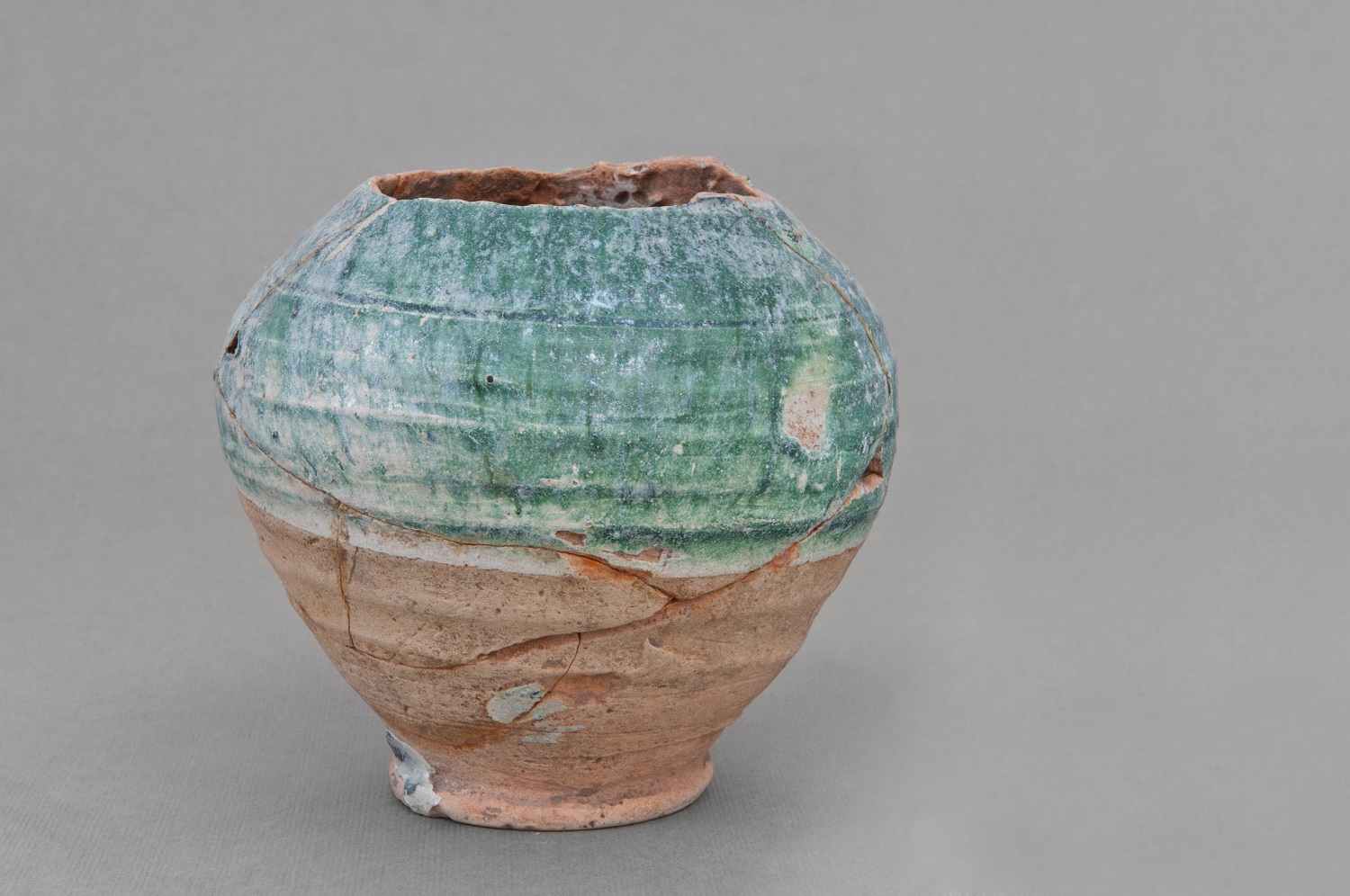 Sorpréndente con la Pieza del mes de Diciembre del Museo del Limarí: Botija de cerámica vidriada