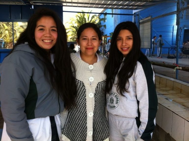 Escolares de La Serena fueron seleccionadas para exponer sus investigaciones sobre la Antártica en Punta Arenas