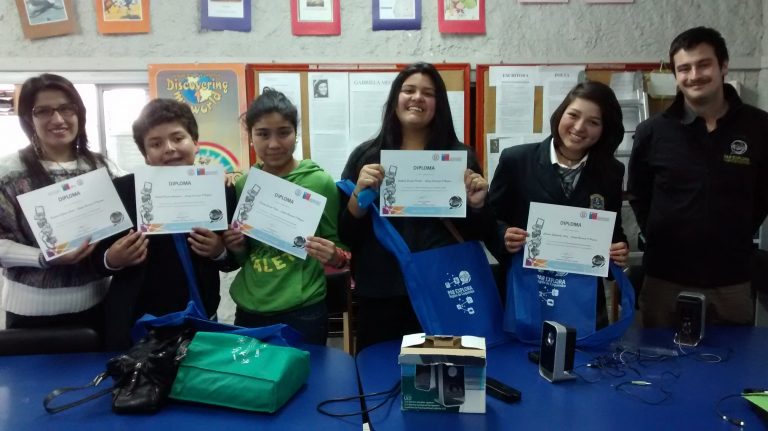 Los estudiantes del Bernardo O’Higgins “le hacen la cruz” a Facebook