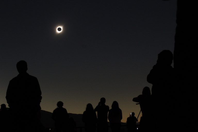 La inolvidable travesía que vivieron estudiantes de Tarapacá en torno al eclipse de Sol
