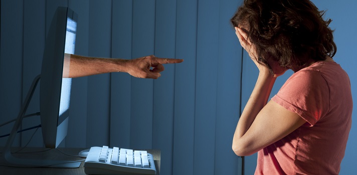 Columna de opinión: ¿Me ocupo del Cyberbullying? Reflexión para padres