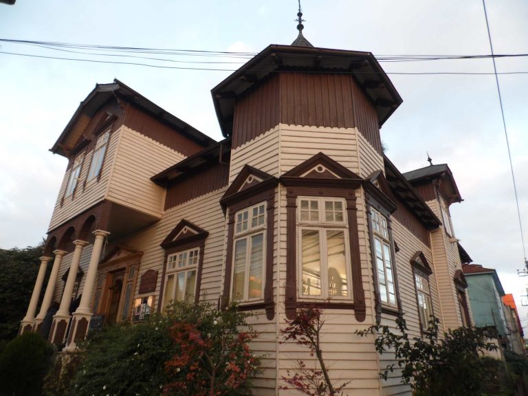 Muestra itinerante destaca la historia arquitectónica de Osorno