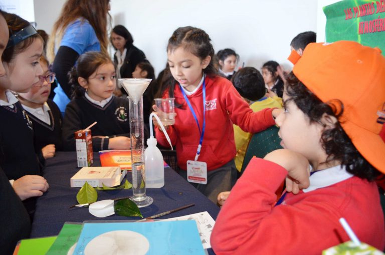 “MEGA Científicos” reunió a pequeños investigadores escolares