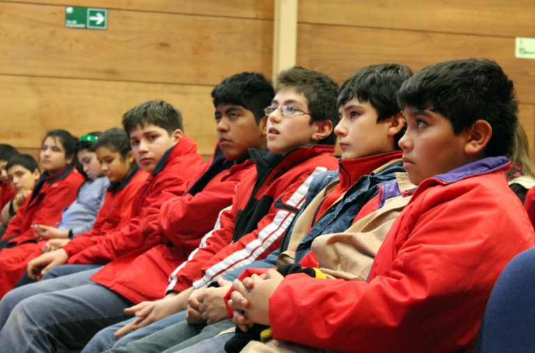 Alumnos de Puerto Varas podrán participar en Ciclo de Charlas Científicas