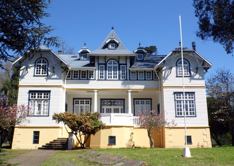 Muestras temáticas se encuentran a disposición de establecimientos educacionales