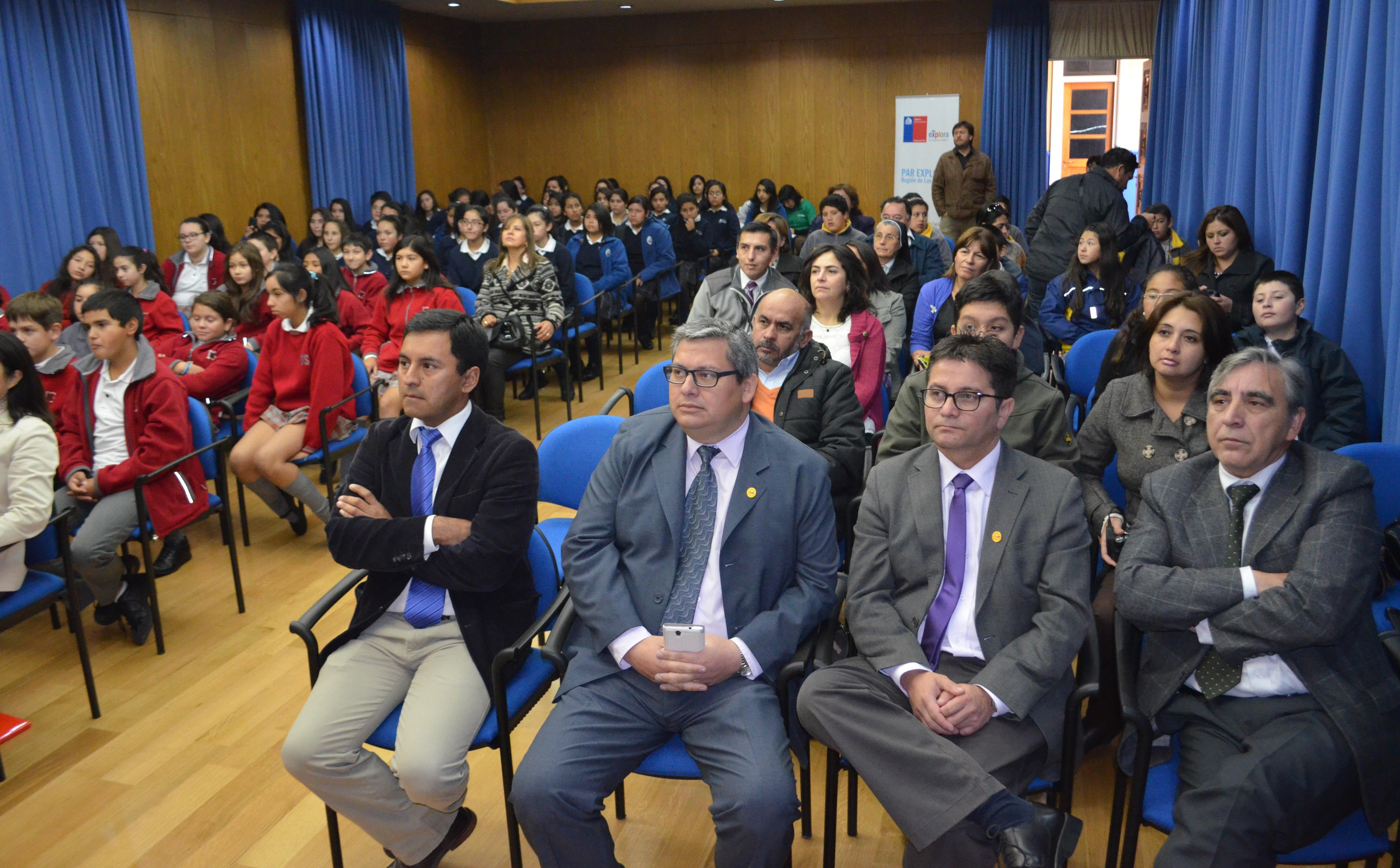 Con masiva participación de escolares PAR EXPLORA Los Lagos lanzó sus actividades 2015