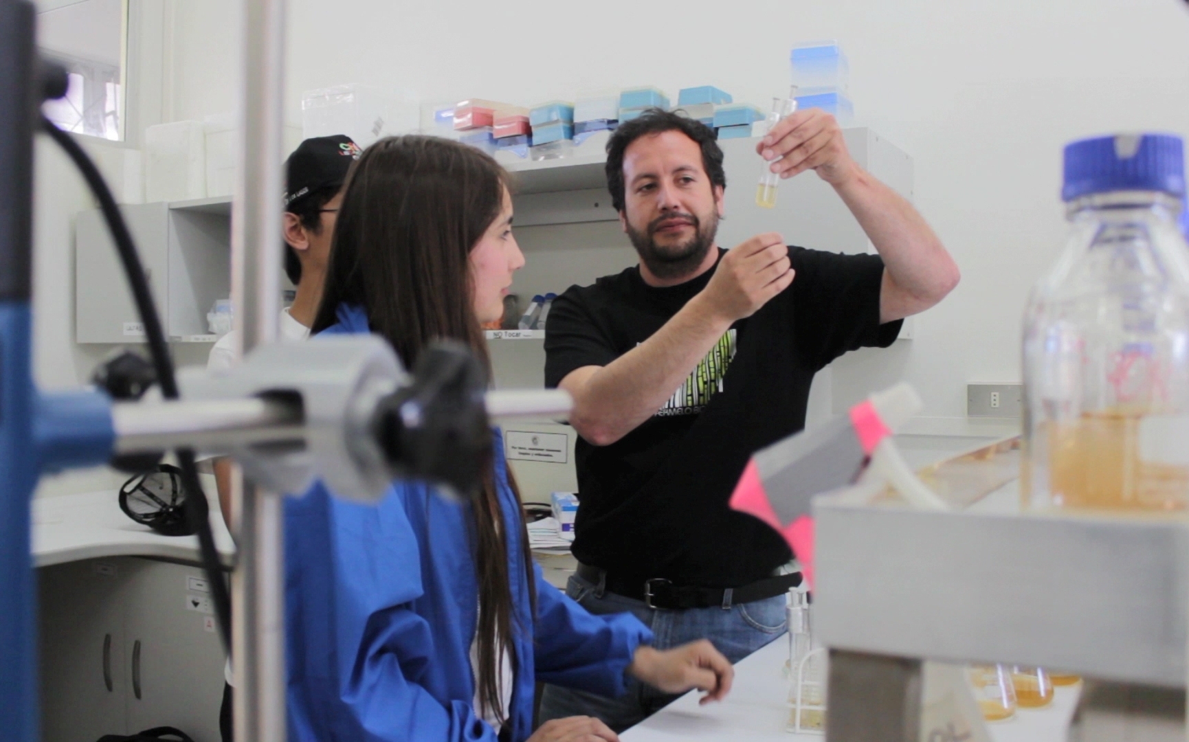 Escolares conocerán microorganismos capaces de solucionar problemas medioambientales