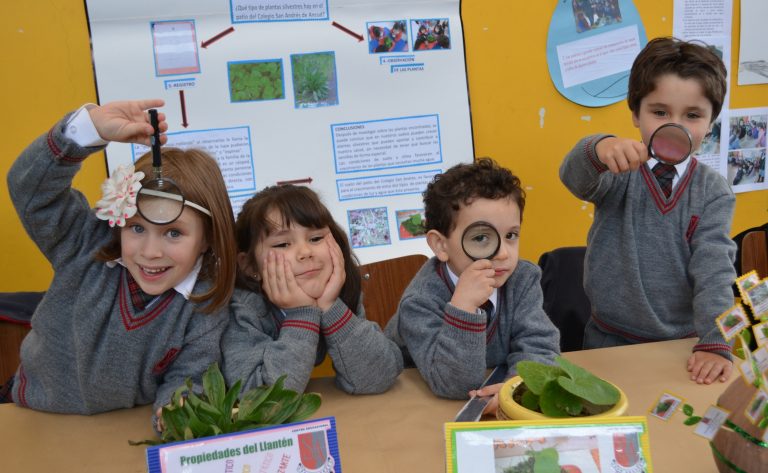 Pequeños investigadores se reunieron en II Encuentro Regional “MEGA Científicos”