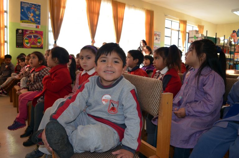 Todos invitados al cuenta cuento “Huapi, el chungungo héroe” en la Biblioteca Regional de Puerto Montt