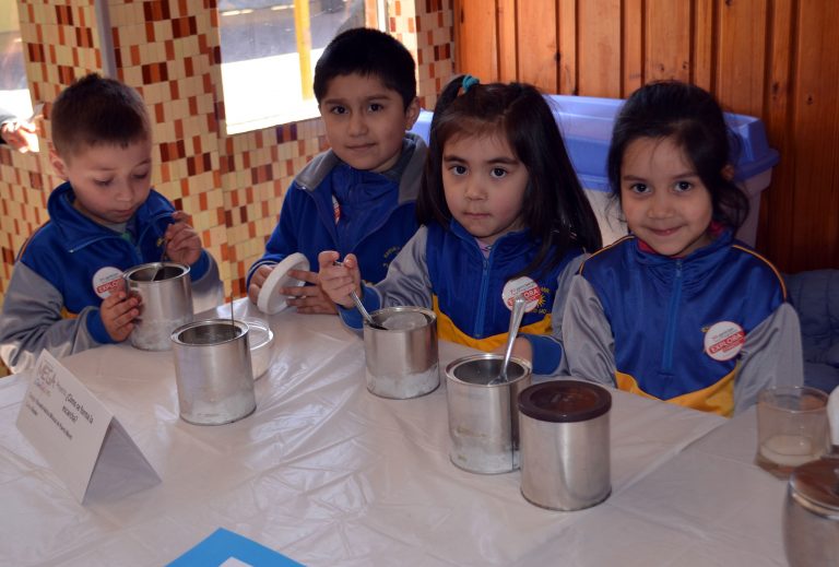 Un centenar de escolares de la Región participan en Primer Encuentro “MEGA Científicos”