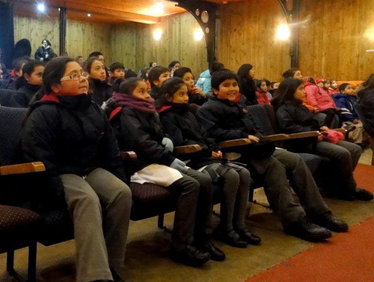 Niñas y niños de Purranque participaron en cuenta cuentos del PAR EXPLORA Los Lagos